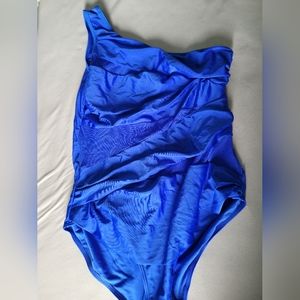 One piece bathing suit
